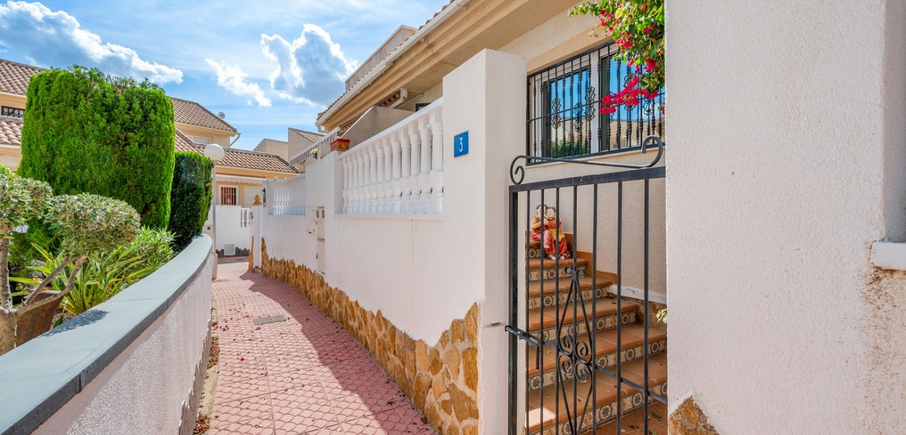 Herverkoop - Semi Detached Villa -
Ciudad Quesada - Ciudad Quesada - Town
