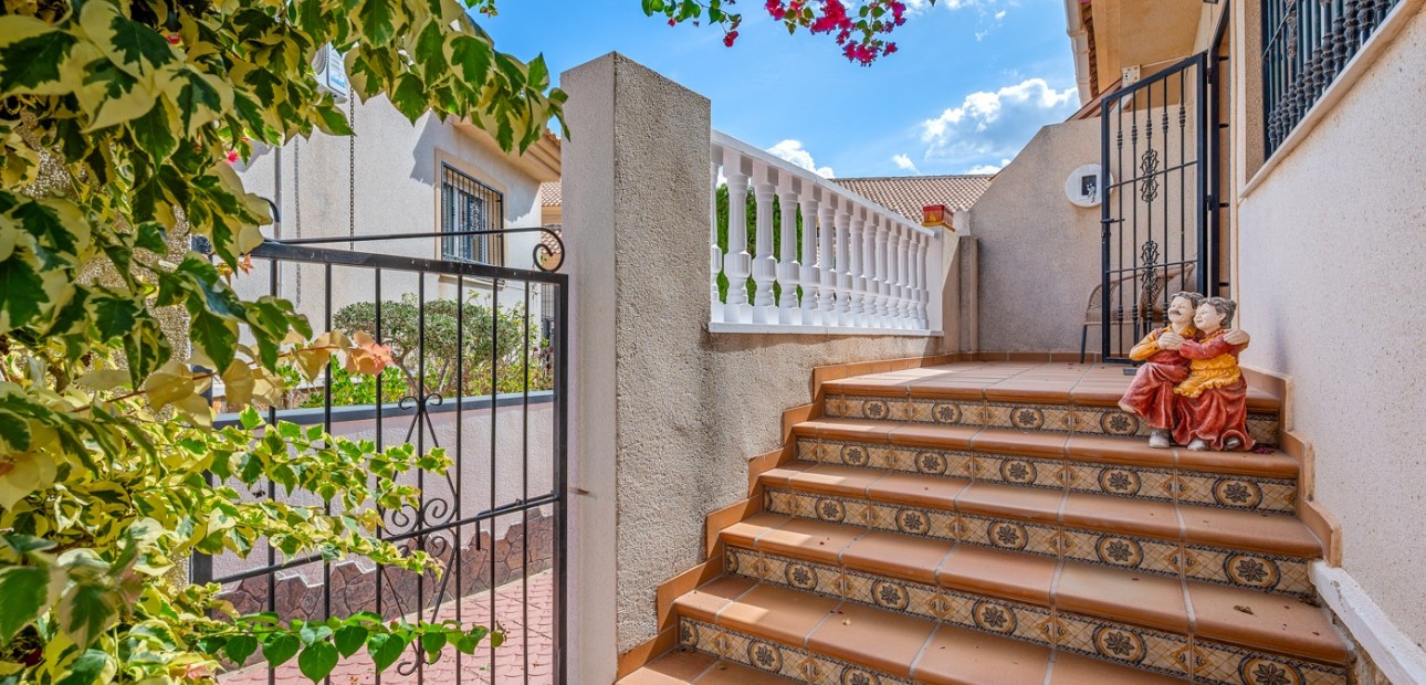 Herverkoop - Semi Detached Villa -
Ciudad Quesada - Ciudad Quesada - Town