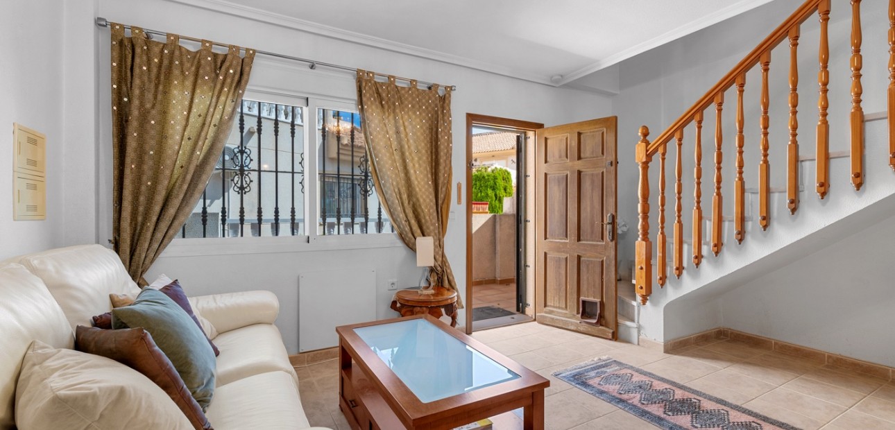 Herverkoop - Semi Detached Villa -
Ciudad Quesada - Ciudad Quesada - Town
