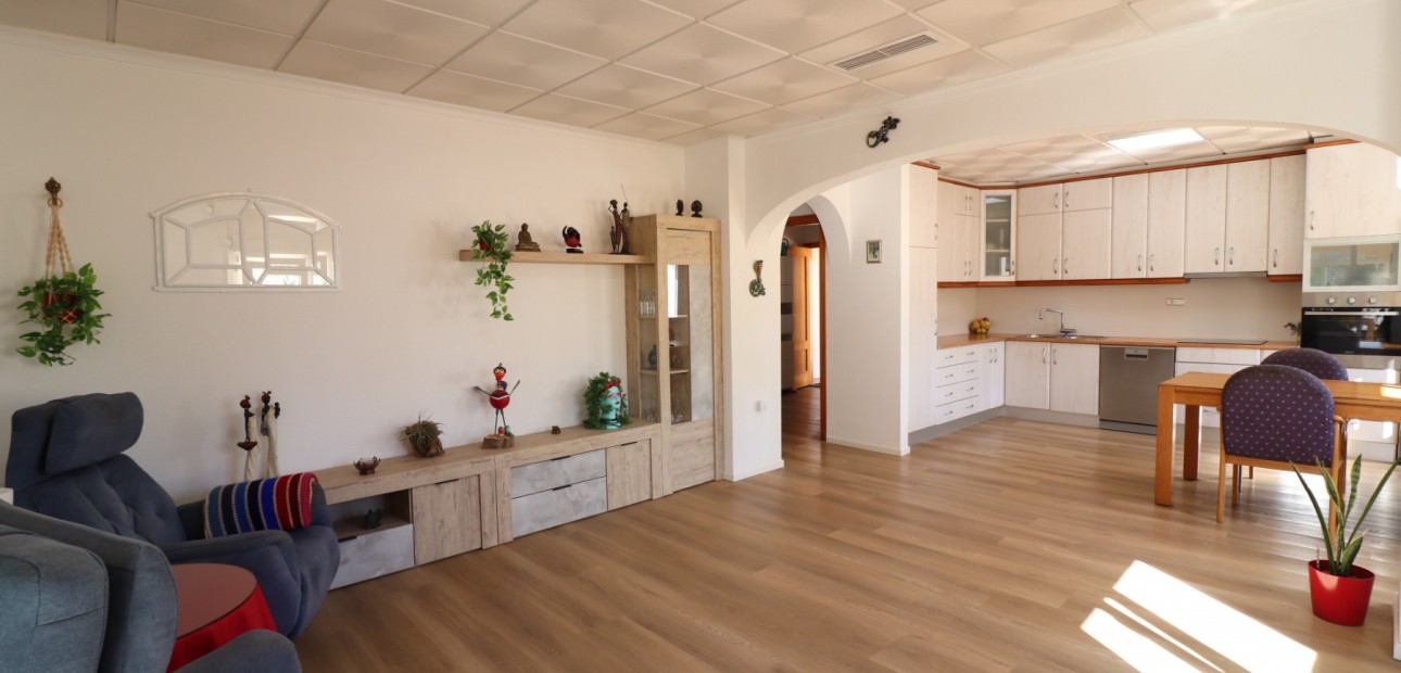 Herverkoop - Country Property -
Rafal - El Mudamiento