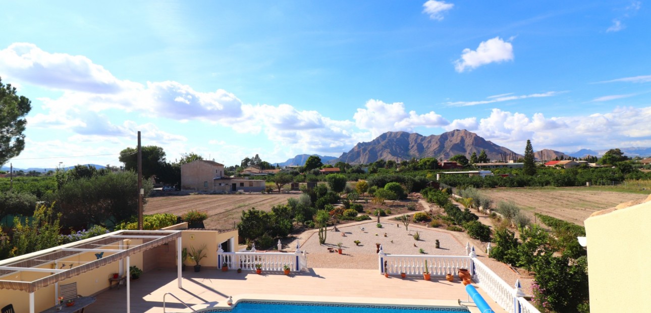 Herverkoop - Country Property -
Rafal - El Mudamiento