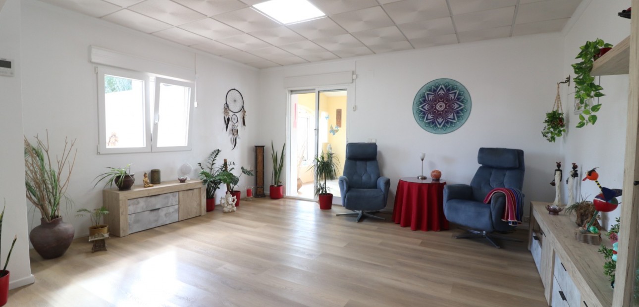 Herverkoop - Country Property -
Rafal - El Mudamiento