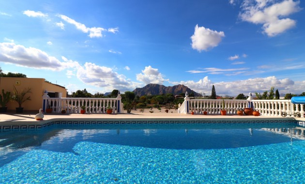 Herverkoop - Country Property -
Rafal - El Mudamiento