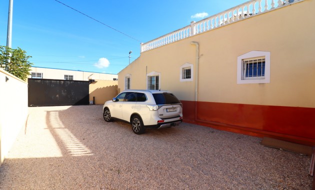 Herverkoop - Country Property -
Rafal - El Mudamiento