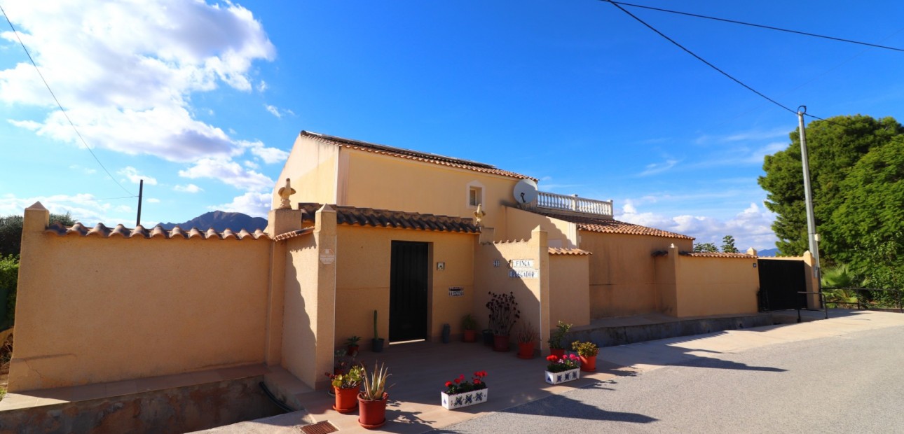 Herverkoop - Country Property -
Rafal - El Mudamiento