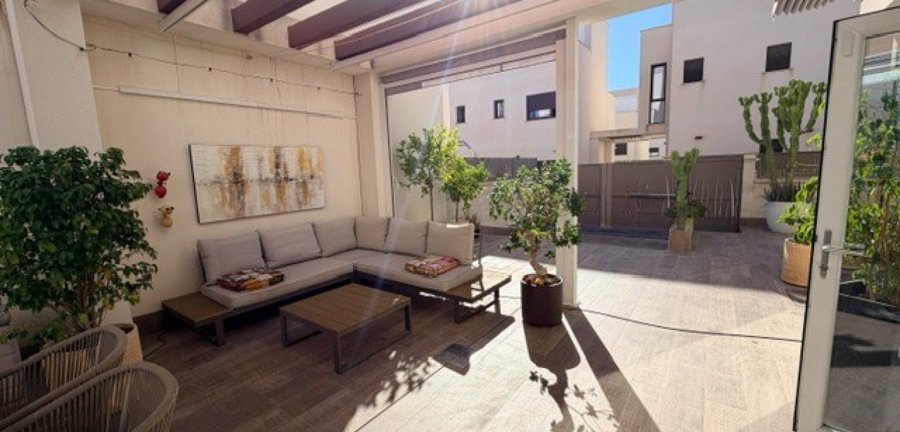 Herverkoop - Villa -
Ciudad Quesada - Ciudad Quesada - Doña Pepa