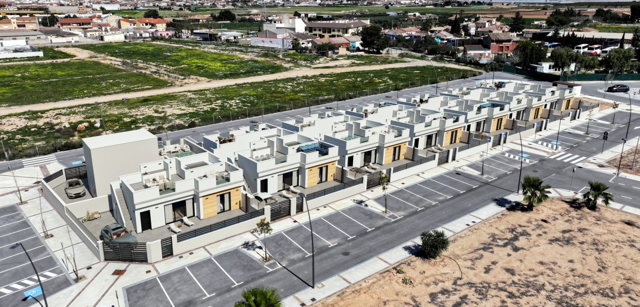 Nueva construcción  - Villa -
Roldan