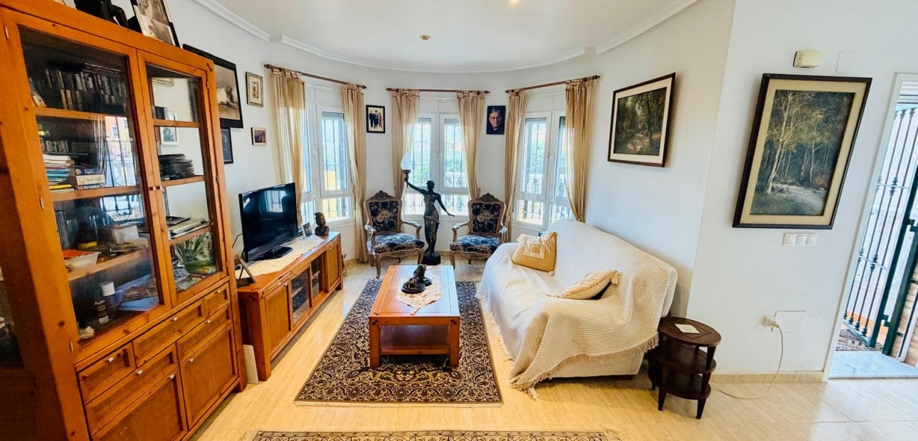 Sale - Detached Villa -
Los Montesinos - La herrada