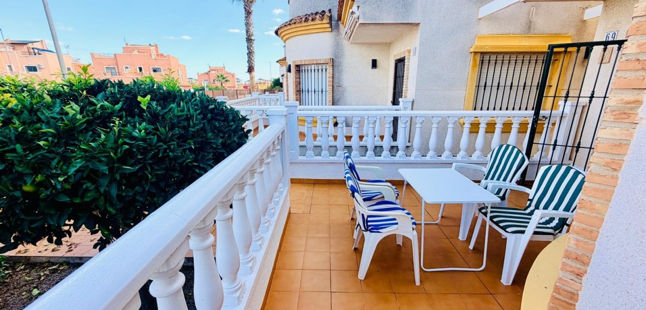 Sale - Detached Villa -
Los Montesinos - La herrada