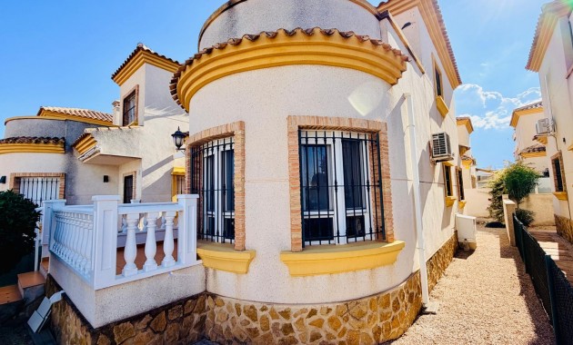 Sale - Detached Villa -
Los Montesinos - La herrada