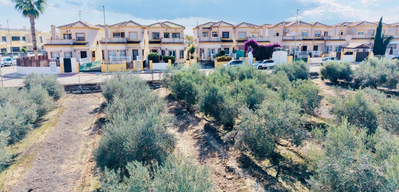 Sale - Detached Villa -
Los Montesinos - La herrada