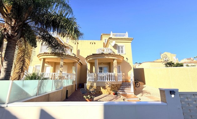 Sale - Semi Detached Villa -
Ciudad Quesada - Rojales - La Marquesa Golf