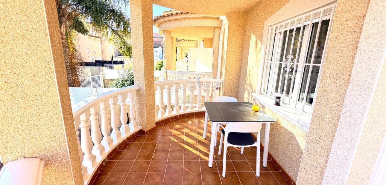 Sale - Semi Detached Villa -
Ciudad Quesada - Rojales - La Marquesa Golf
