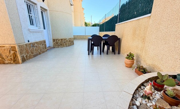 Sale - Semi Detached Villa -
Ciudad Quesada - Rojales - La Marquesa Golf