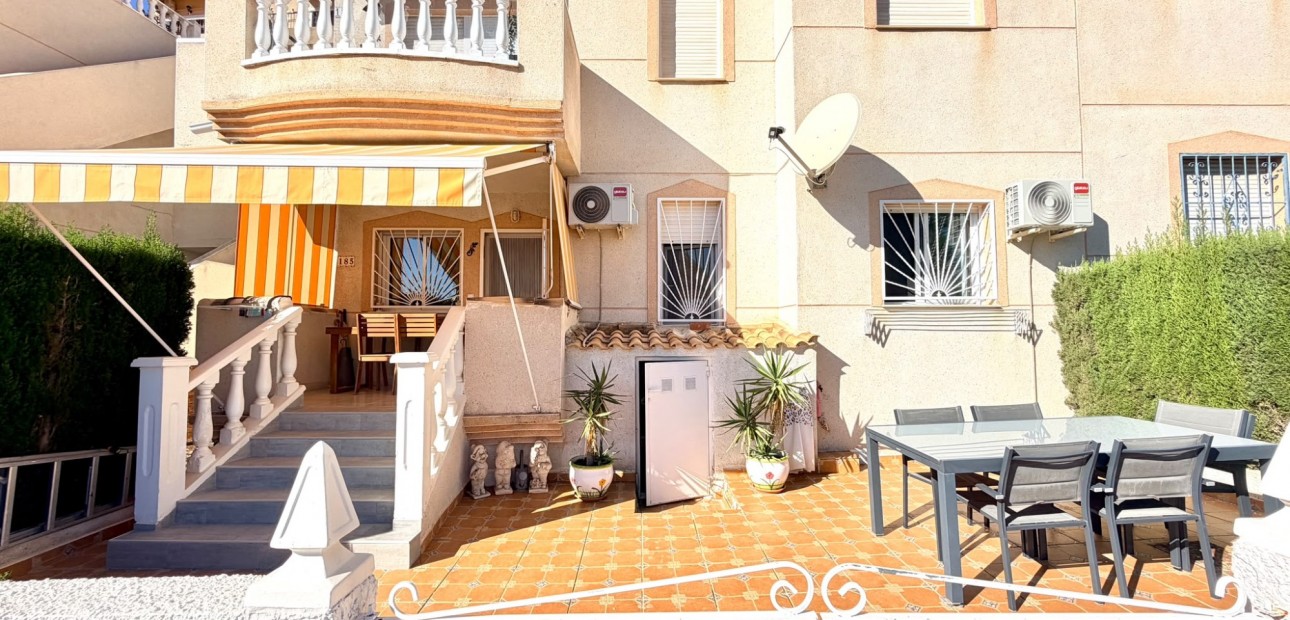 Sale - Apartment / flat -
Ciudad Quesada - Rojales - La Marquesa Golf