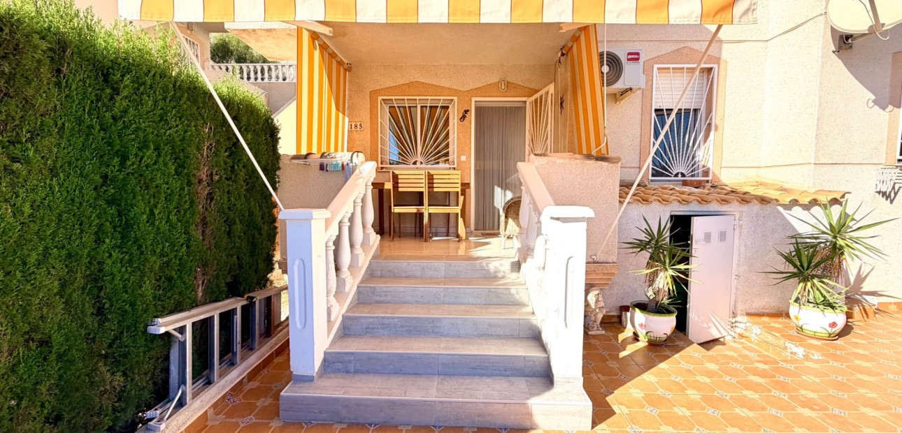 Sale - Apartment / flat -
Ciudad Quesada - Rojales - La Marquesa Golf