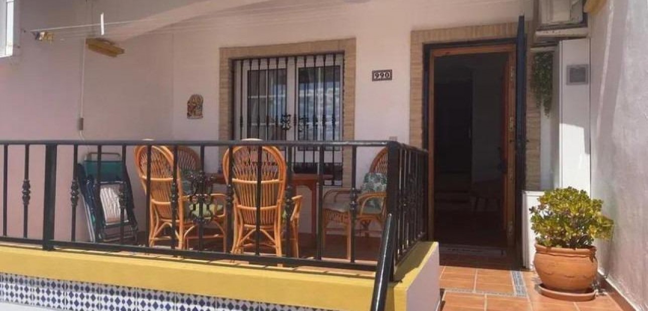 Sale - Villa -
Orihuela Costa - Lomas de Cabo Roig-Los Dolses