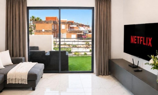 Sale - Apartment / flat -
Torrevieja - Torre la mata