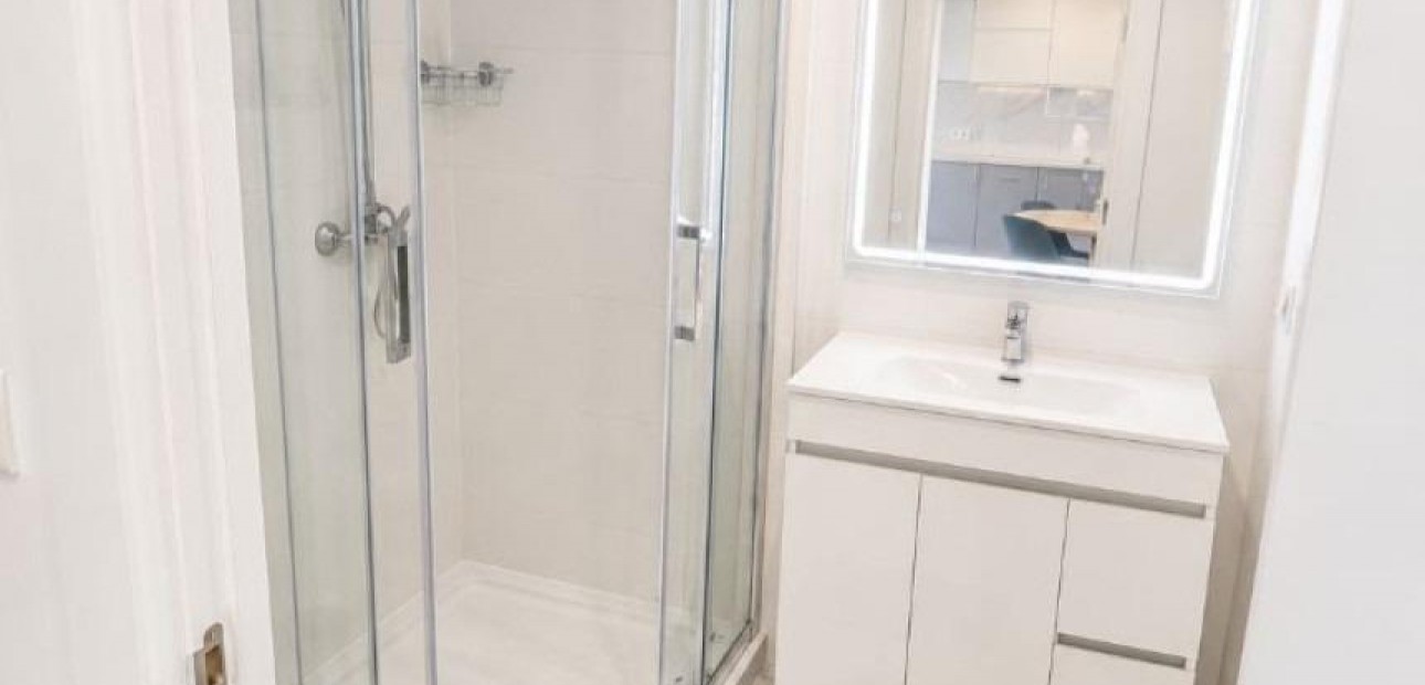 Sale - Apartment / flat -
Torrevieja - Torre la mata