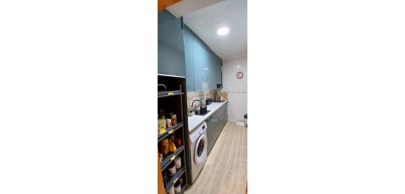Sale - Apartment / flat -
Torrevieja - Estacion de autobuses
