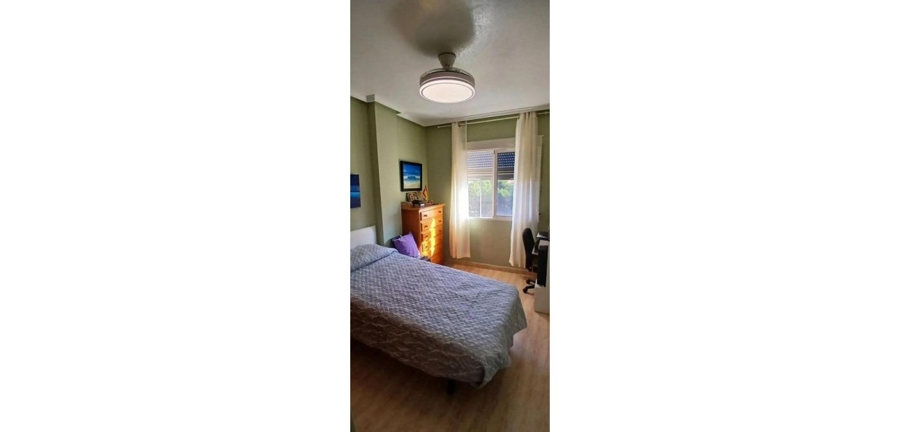 Sale - Apartment / flat -
Torrevieja - Estacion de autobuses