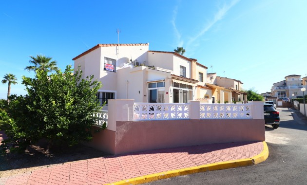 Sale - Quad Villa -
Algorfa - Montebello