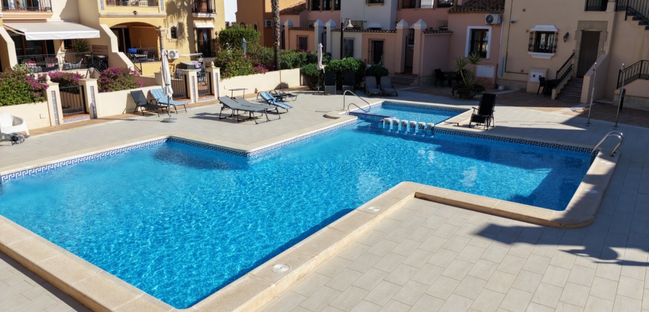 Sale - Bungalow -
Algorfa - La Finca Golf Resort