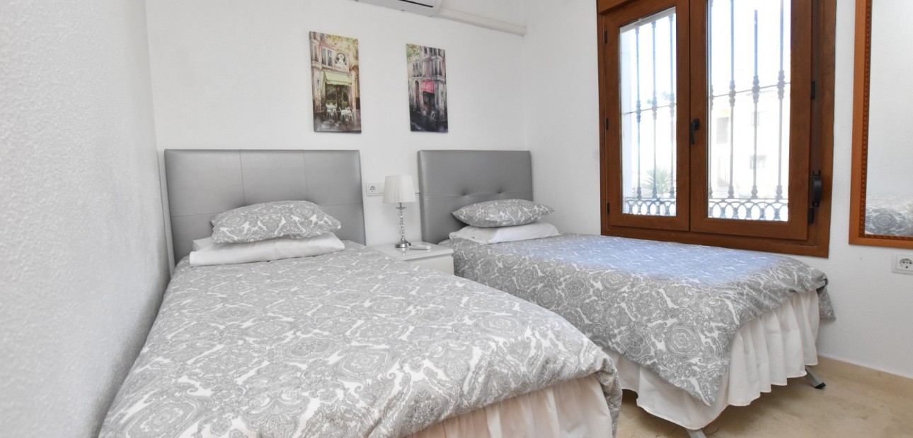 Sale - Bungalow -
Algorfa - La Finca Golf Resort