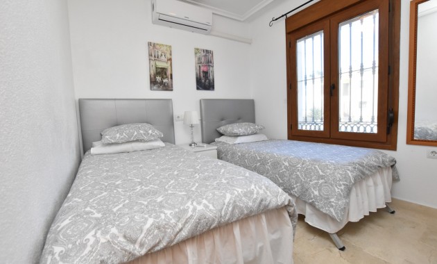 Sale - Bungalow -
Algorfa - La Finca Golf Resort