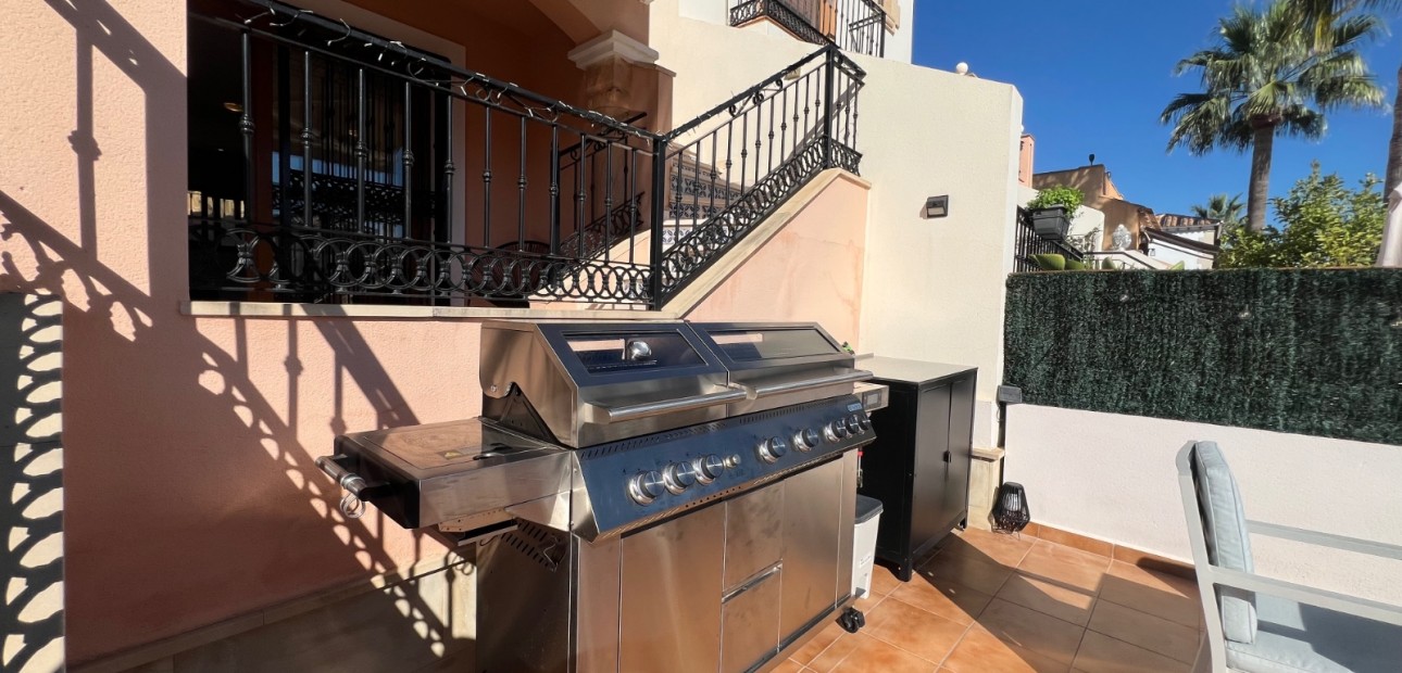 Sale - Bungalow -
Algorfa - La Finca Golf Resort