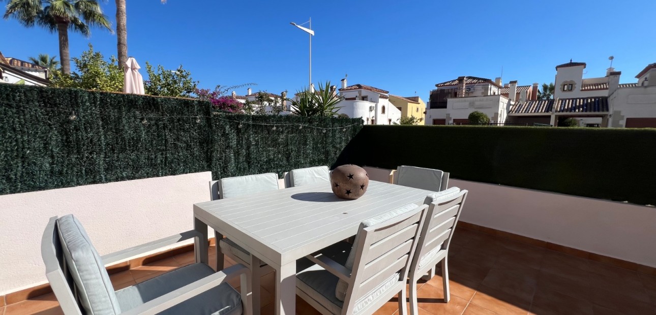 Sale - Bungalow -
Algorfa - La Finca Golf Resort