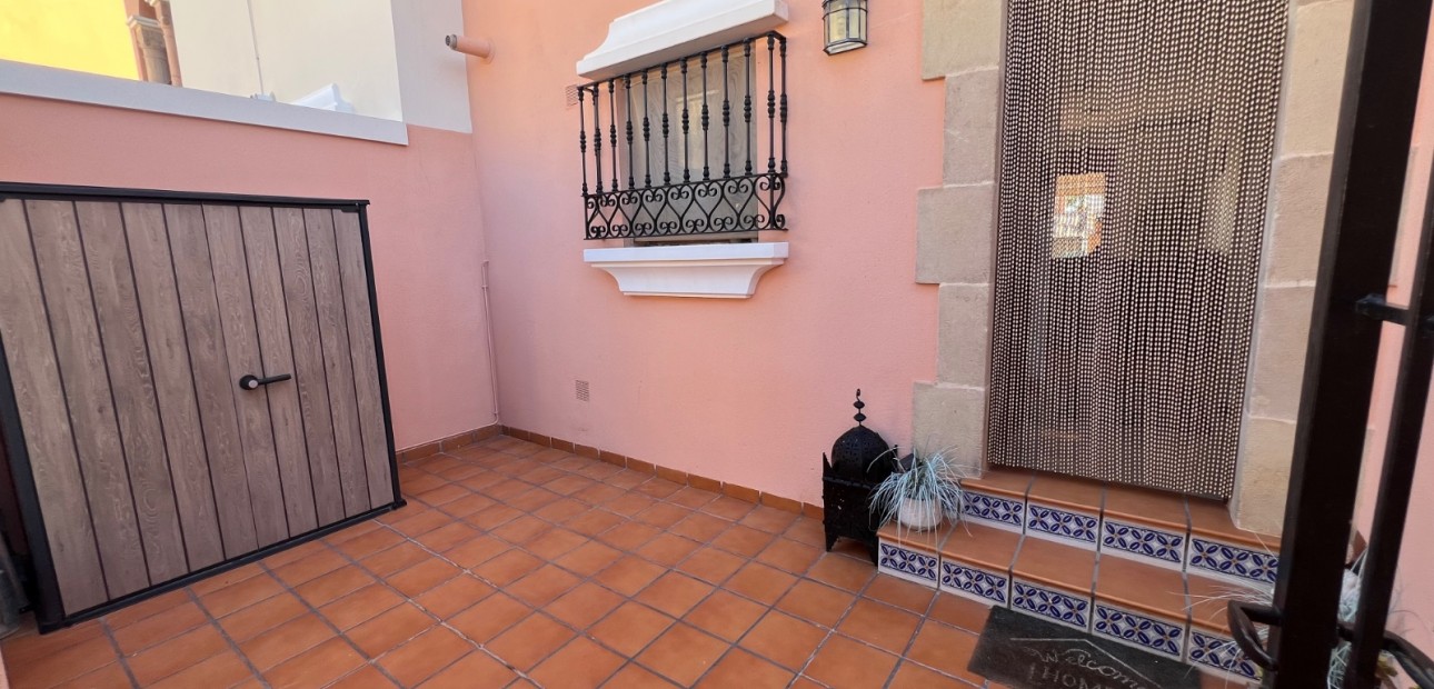Sale - Bungalow -
Algorfa - La Finca Golf Resort