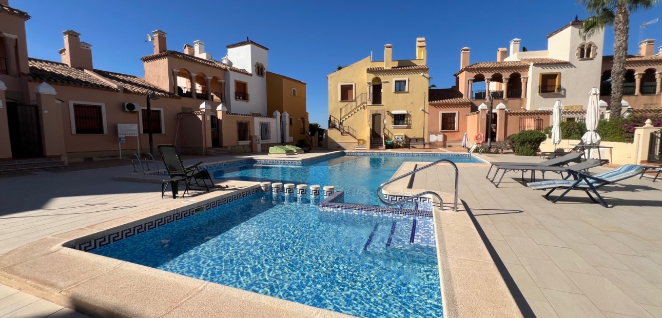 Sale - Bungalow -
Algorfa - La Finca Golf Resort