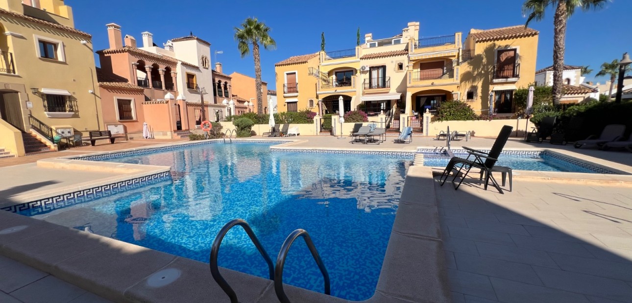 Sale - Bungalow -
Algorfa - La Finca Golf Resort