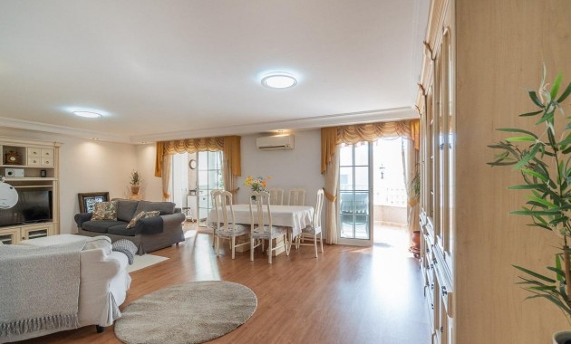 Sale - Penthouse -
Torrevieja - Centro