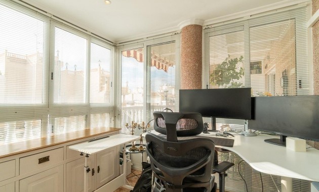 Sale - Penthouse -
Torrevieja - Centro