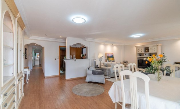 Sale - Penthouse -
Torrevieja - Centro