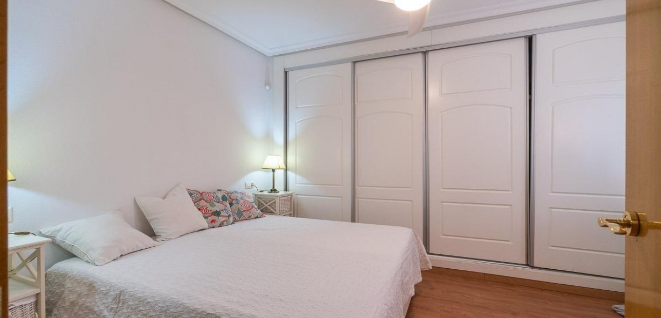 Sale - Penthouse -
Torrevieja - Centro