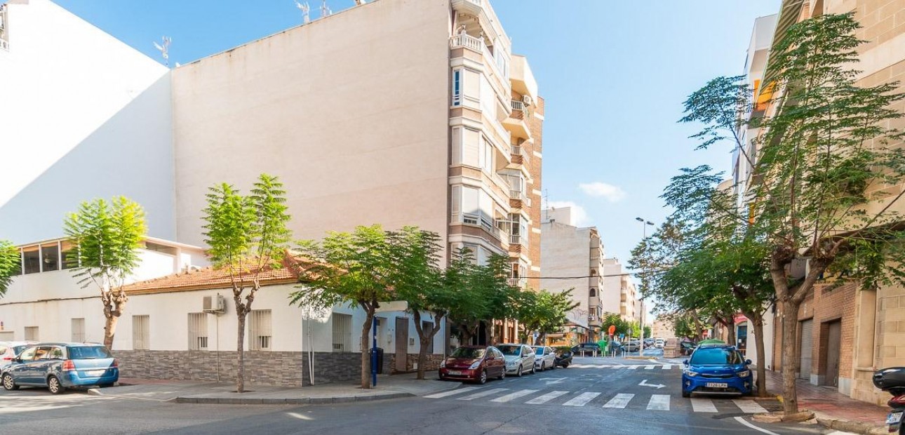 Sale - Penthouse -
Torrevieja - Centro