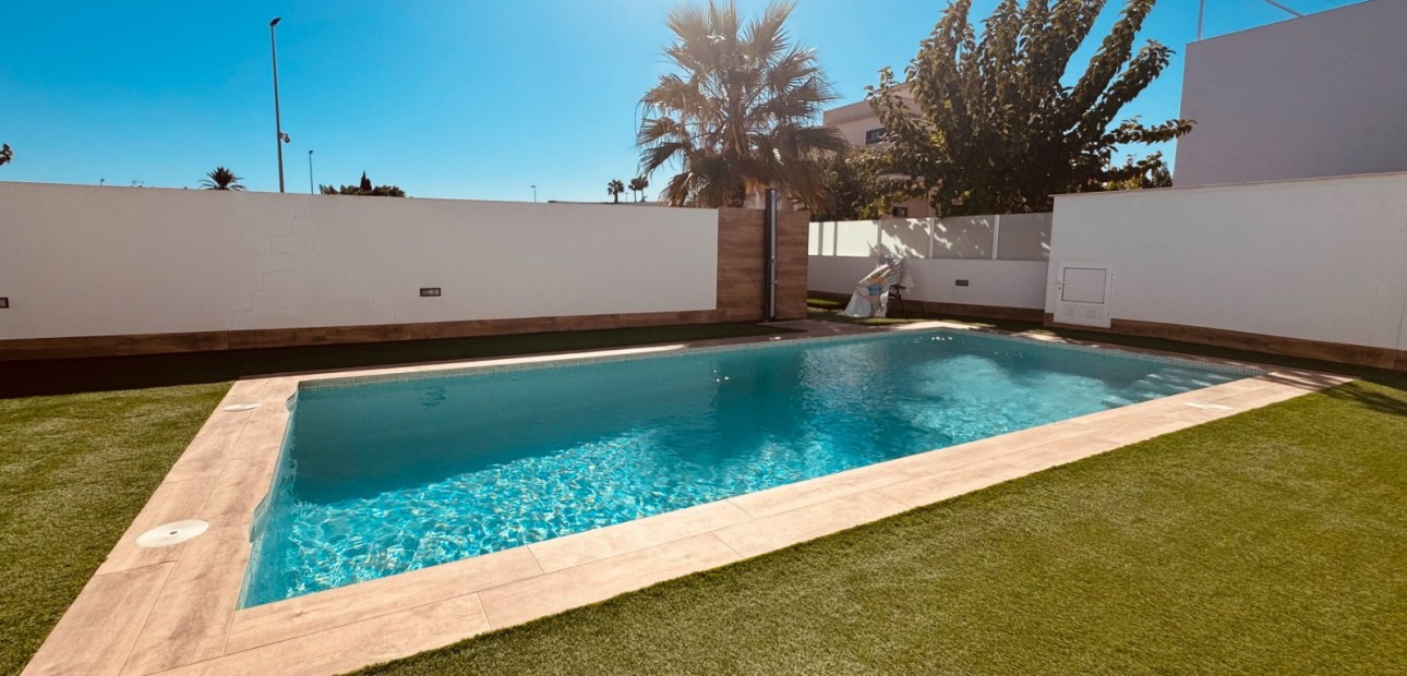 Herverkoop - Appartement / flat -
San Pedro del Pinatar - Lo pagan