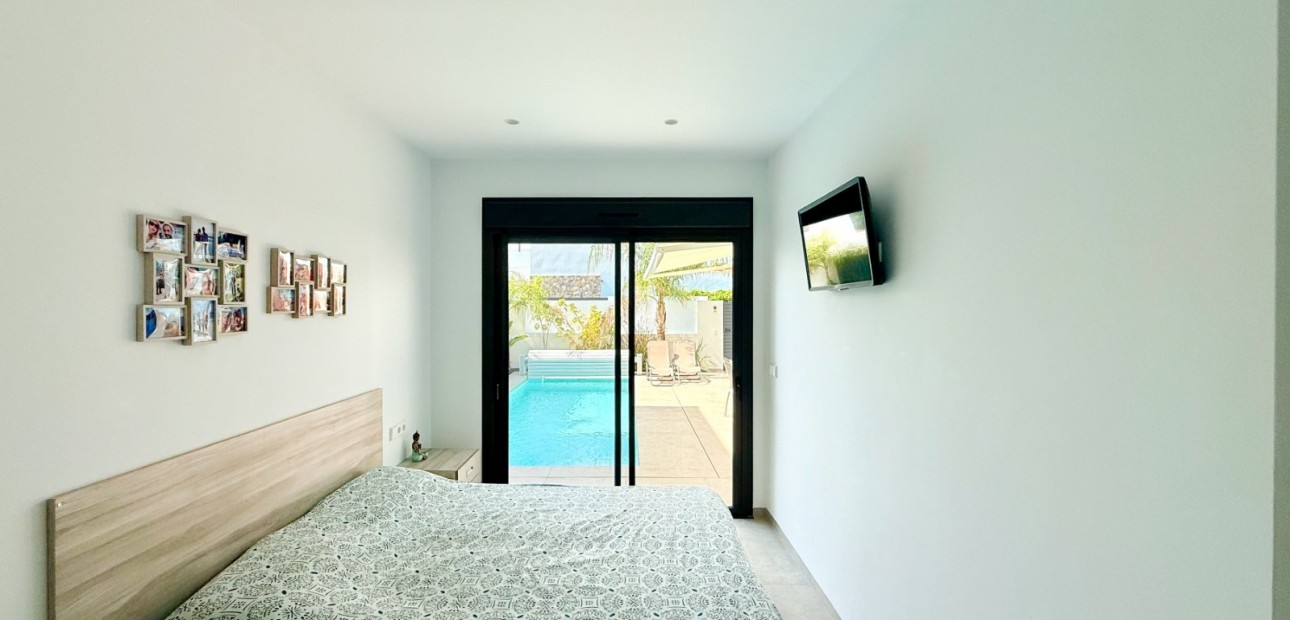 Sale - Villa -
San Javier - Santiago de la Ribera