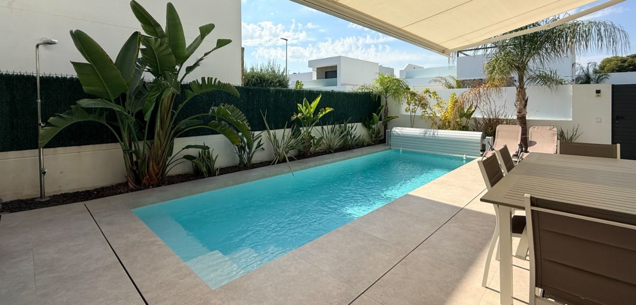 Sale - Villa -
San Javier - Santiago de la Ribera