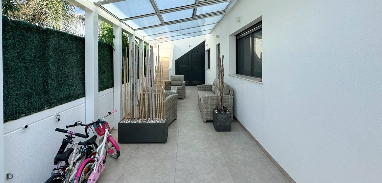 Sale - Villa -
San Javier - Santiago de la Ribera
