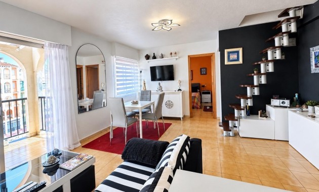 Sale - Apartment / flat -
Torrevieja - La veleta