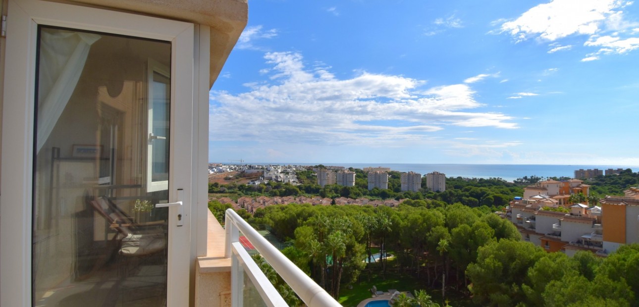 Sale - Apartment / flat -
Orihuela Costa - Dehesa de Campoamor