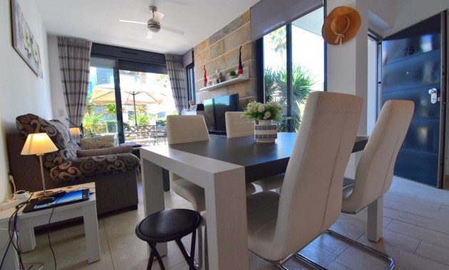 Sale - Quad Villa -
Orihuela Costa - Lomas de Cabo Roig