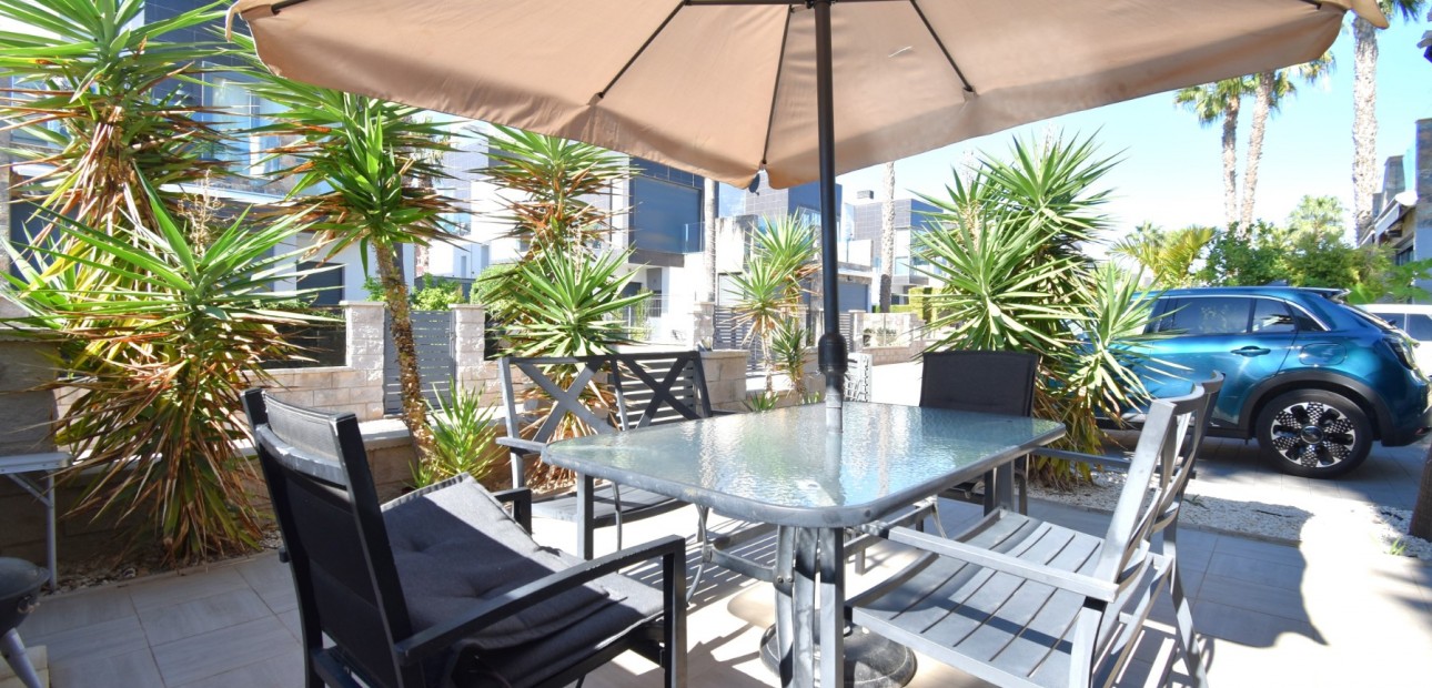 Sale - Quad Villa -
Orihuela Costa - Lomas de Cabo Roig
