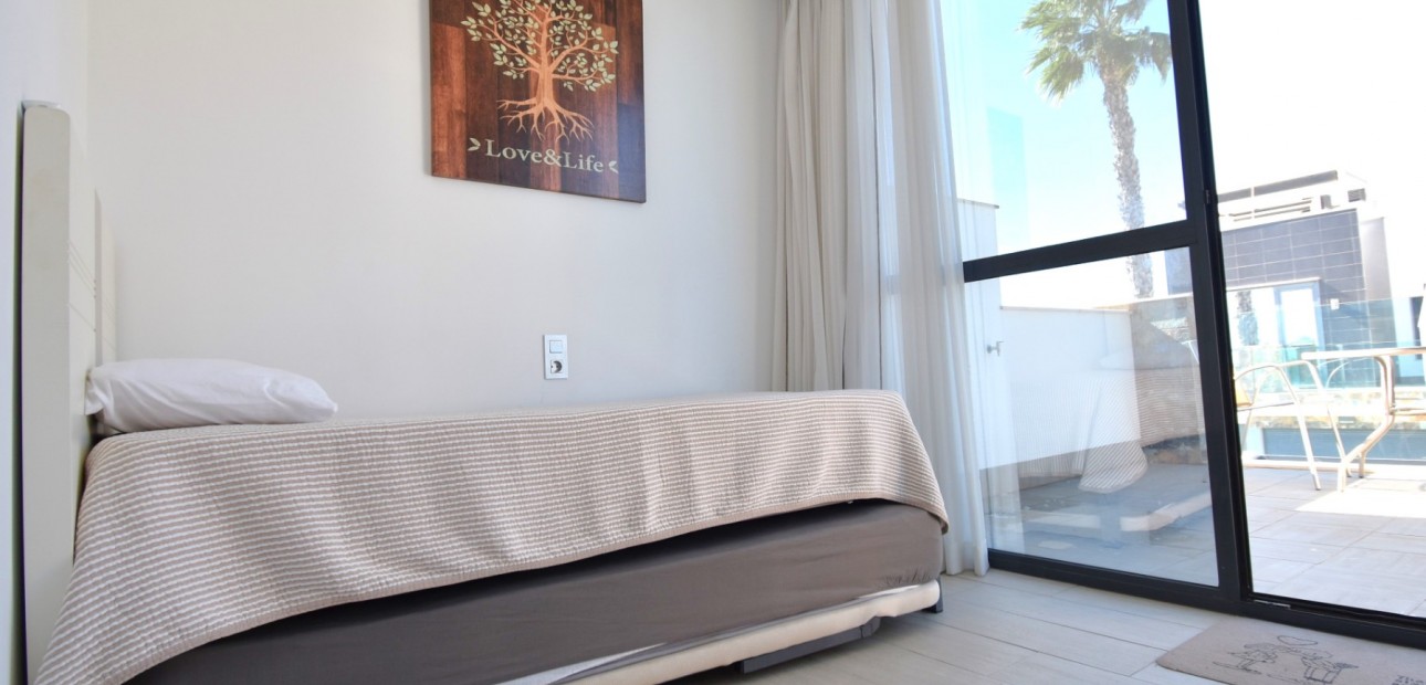Sale - Quad Villa -
Orihuela Costa - Lomas de Cabo Roig