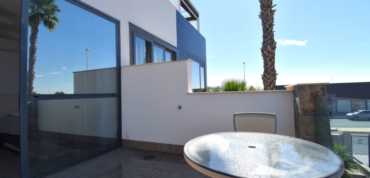 Sale - Quad Villa -
Orihuela Costa - Lomas de Cabo Roig