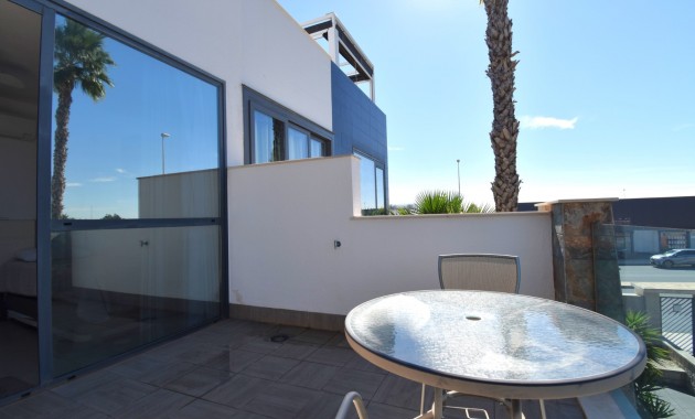 Sale - Quad Villa -
Orihuela Costa - Lomas de Cabo Roig